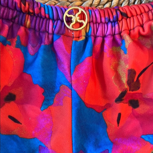 Vix Vibrant Red and Blue Floral Bikini - Picture 6 of 6